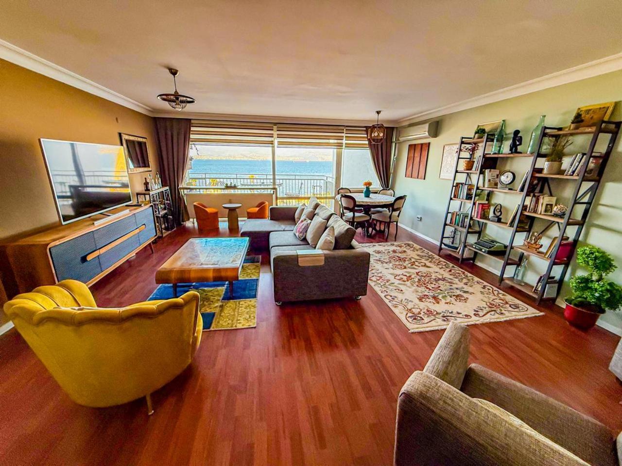 Perfect Sea View With Special Parking *